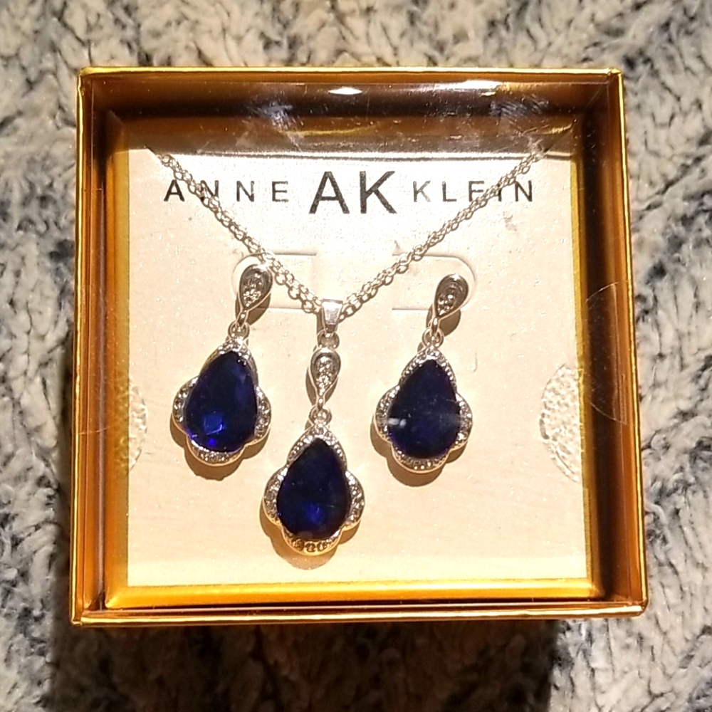 Anne Klein necklace and earrings set